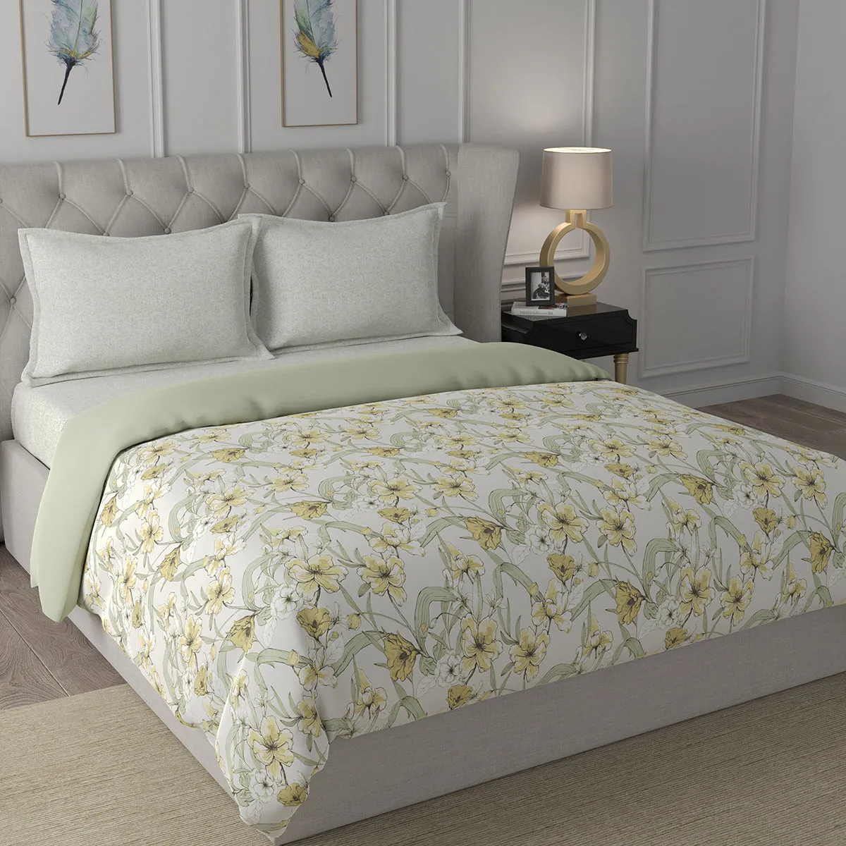 Backyard Patio Valencia Yellow 4 PC Quilt/Quilted Bed Cover Set