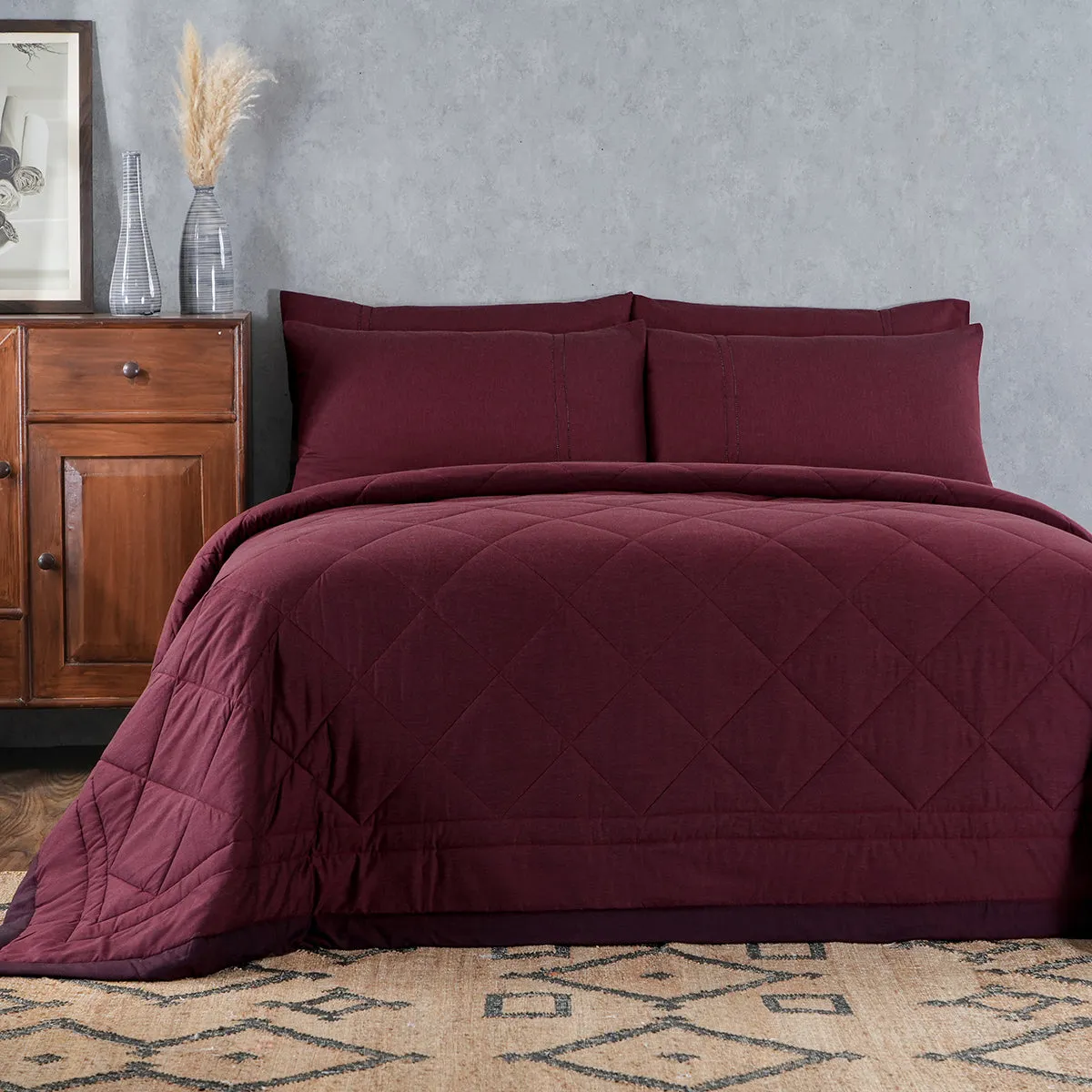 Cotsmere Emmie Light Weight Extreame Winter Quilt Red