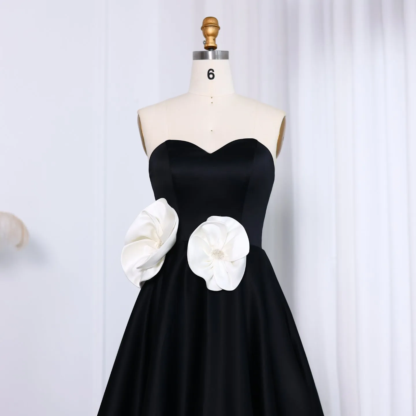 Elegant Black 3D Flowers Strapless A-Line Evening Dress SF092