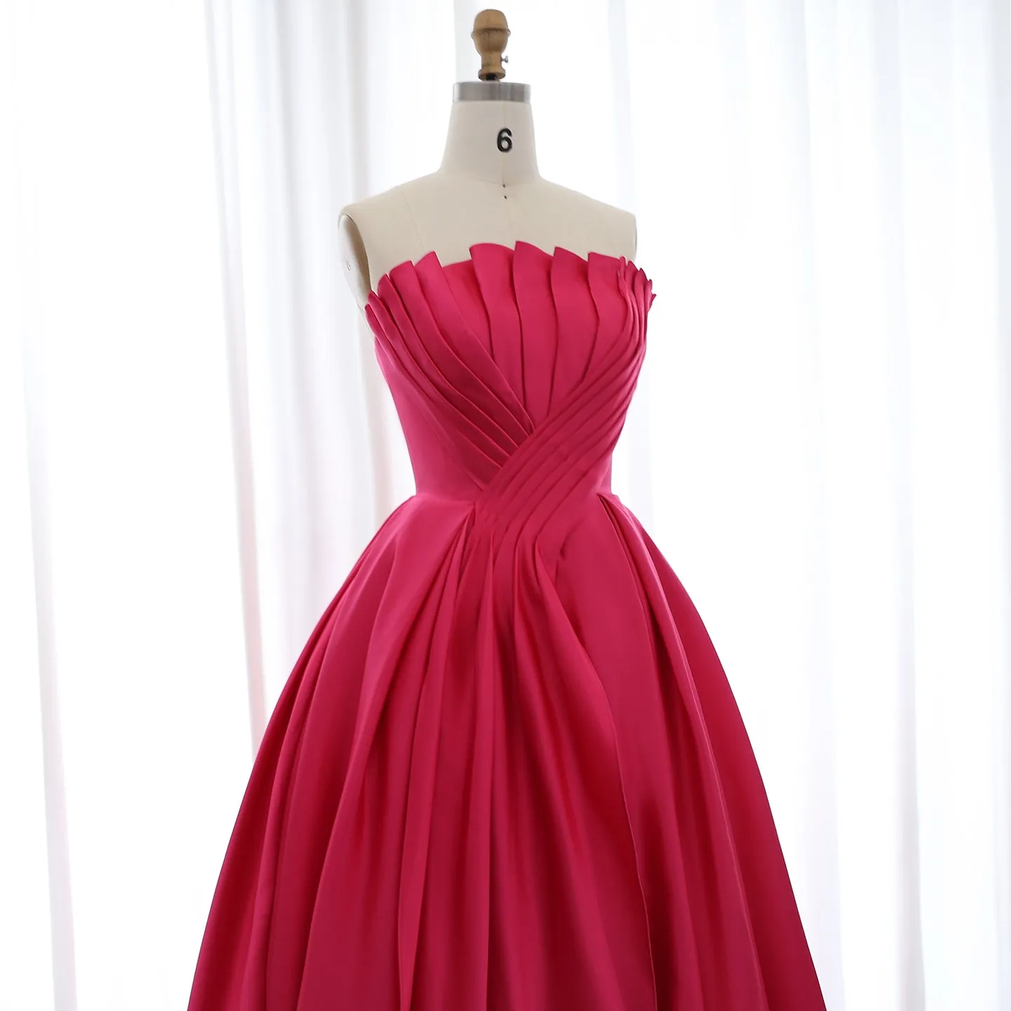 Elegant Fuchsia Scalloped Strapless Evening Dress SF011