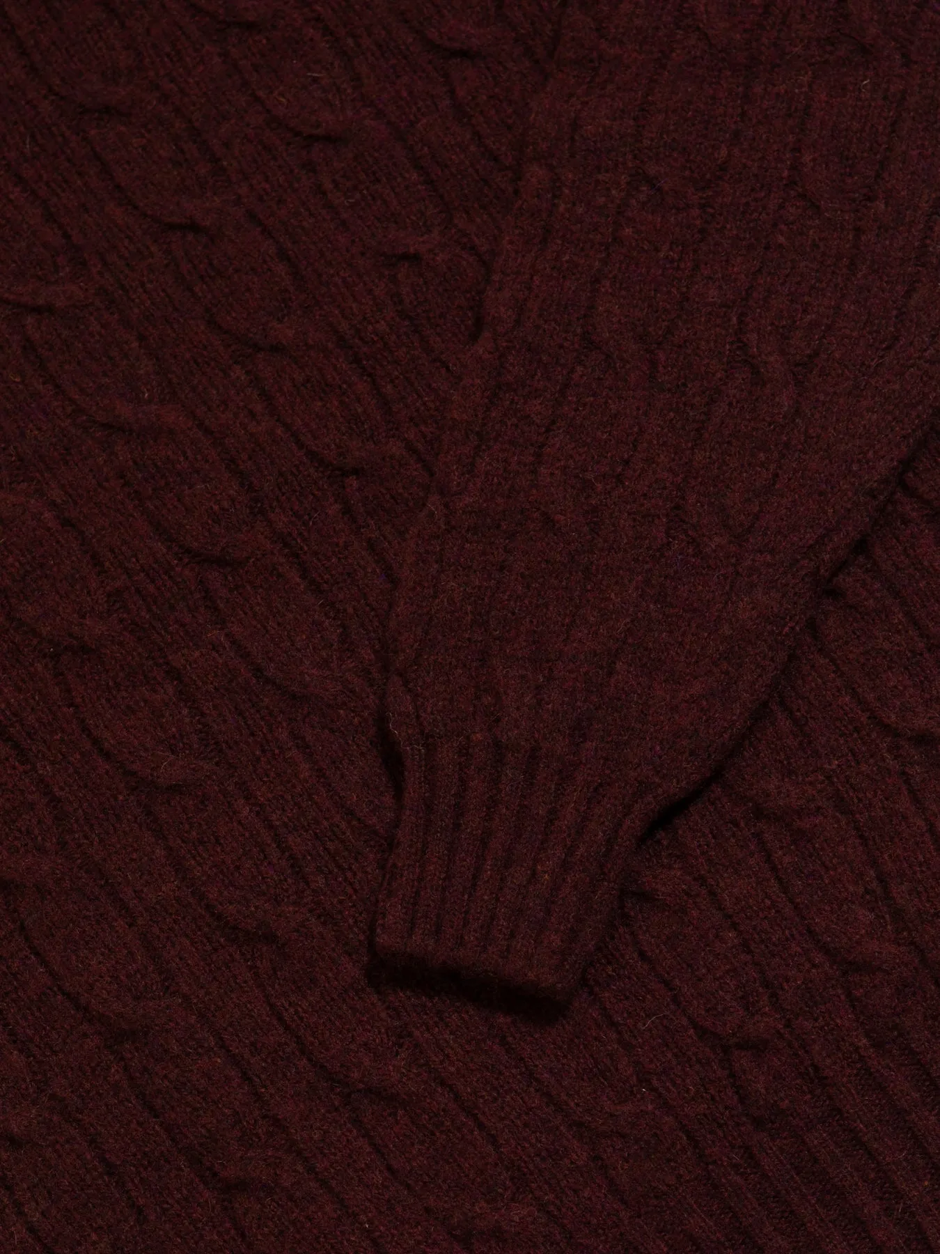 Galloway Cable Knit in Maroon Lambswool