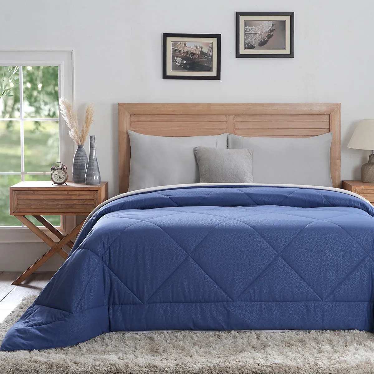 Hermosa Glister Pebble Blue/Grey Quilt