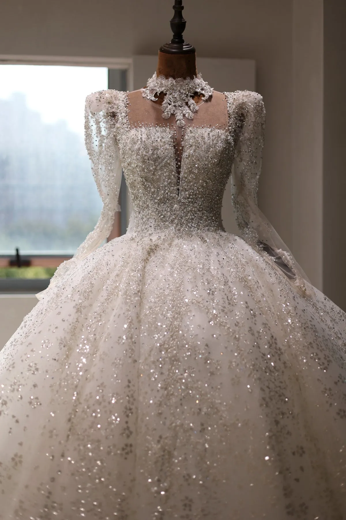 Luxury Beaded Pearl Long Sleeves Ball Gown Wedding Dress RS013